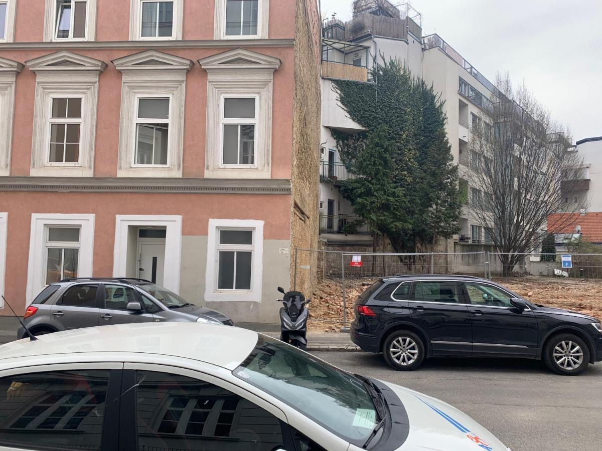 شقة Modern Flat With Parking Space فيينا المظهر الخارجي الصورة